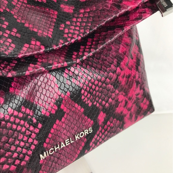 Michael Kors Daria Embossed Clutch & Shoulder Bag - Picture 4 of 7