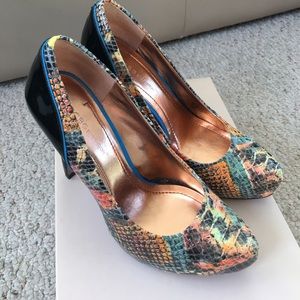 Adorable! Women's size 6.5