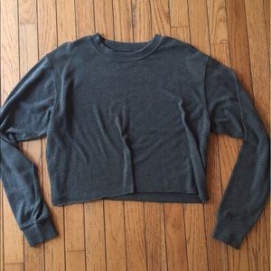 Brandy Melville Cropped Pullover Sweater