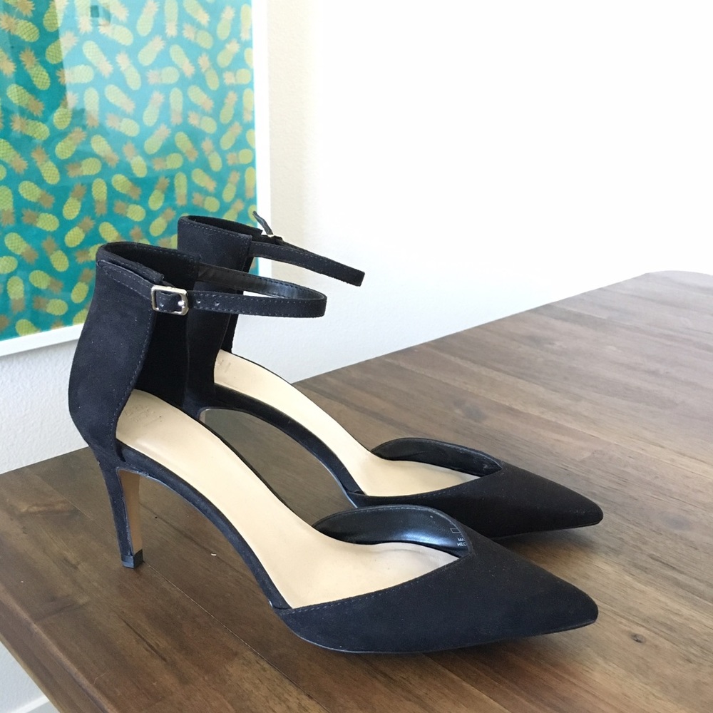 Zara ankle strap black suede pumps