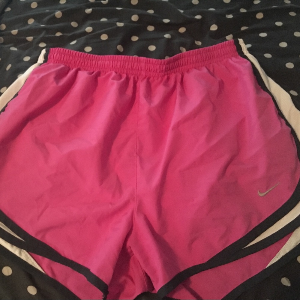 Nike shorts - Picture 1 of 2