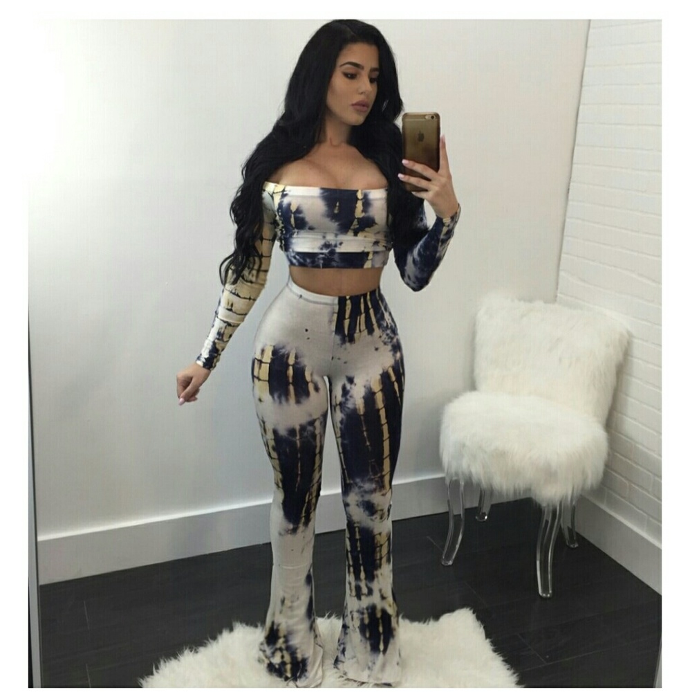 Off the shoulder set