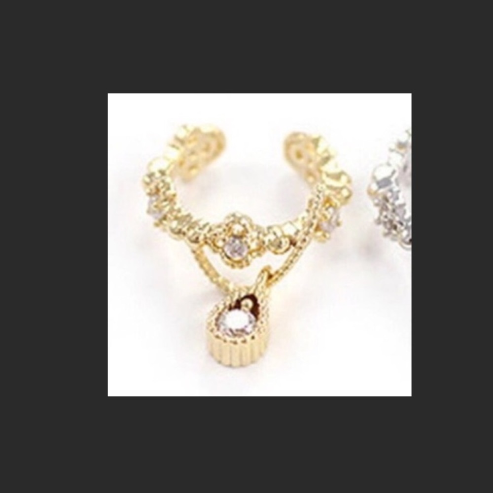 Rhinestone dangle earring Cuff - Picture 3 of 3