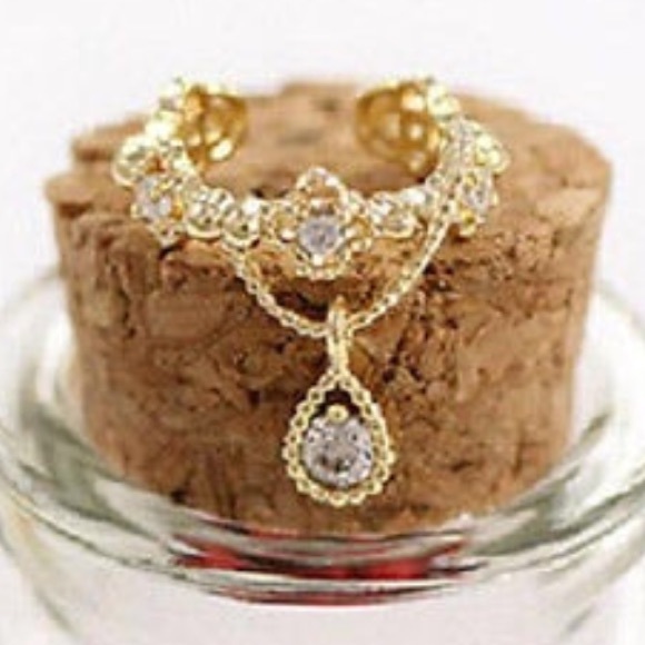 Rhinestone dangle earring Cuff - Picture 2 of 3