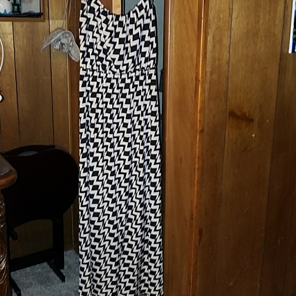 Gently used maxi dress