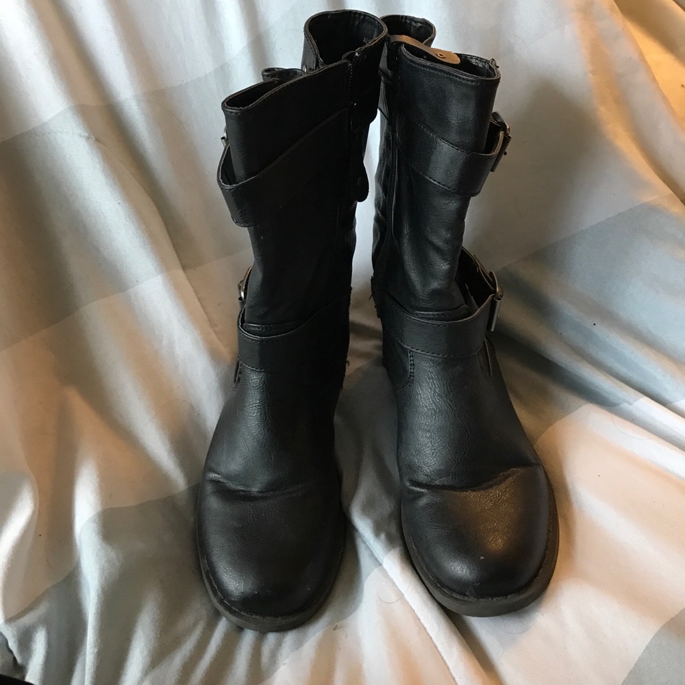 Black Diba boots