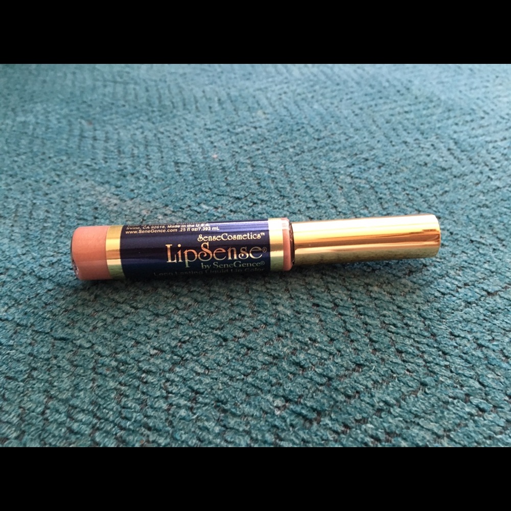 LipSense Cappuccino Lip Color