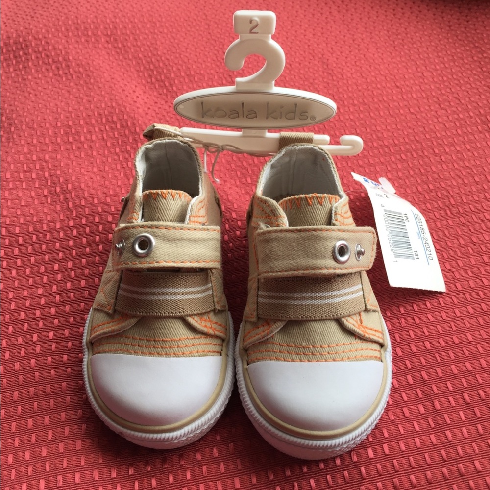 NWT Koala Kids Size 2 Khaki Tennis Shoes