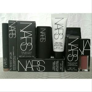 NARS makeup bundle + cosmetics bag