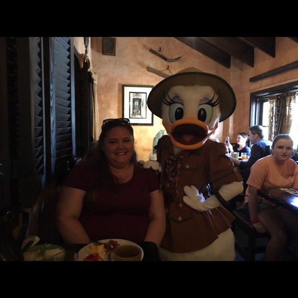 Meet your Posher, Haley - Picture 3 of 3