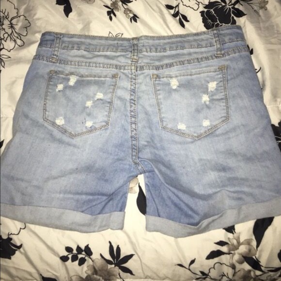 Shorts - Picture 2 of 2