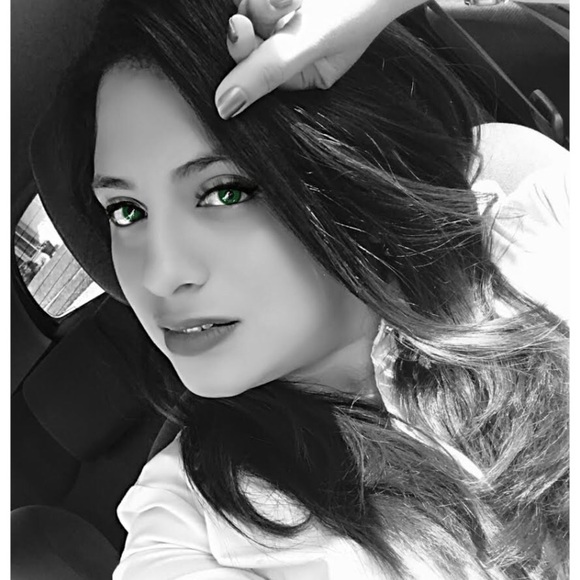 Meet your Posher, Real - Picture 5 of 6