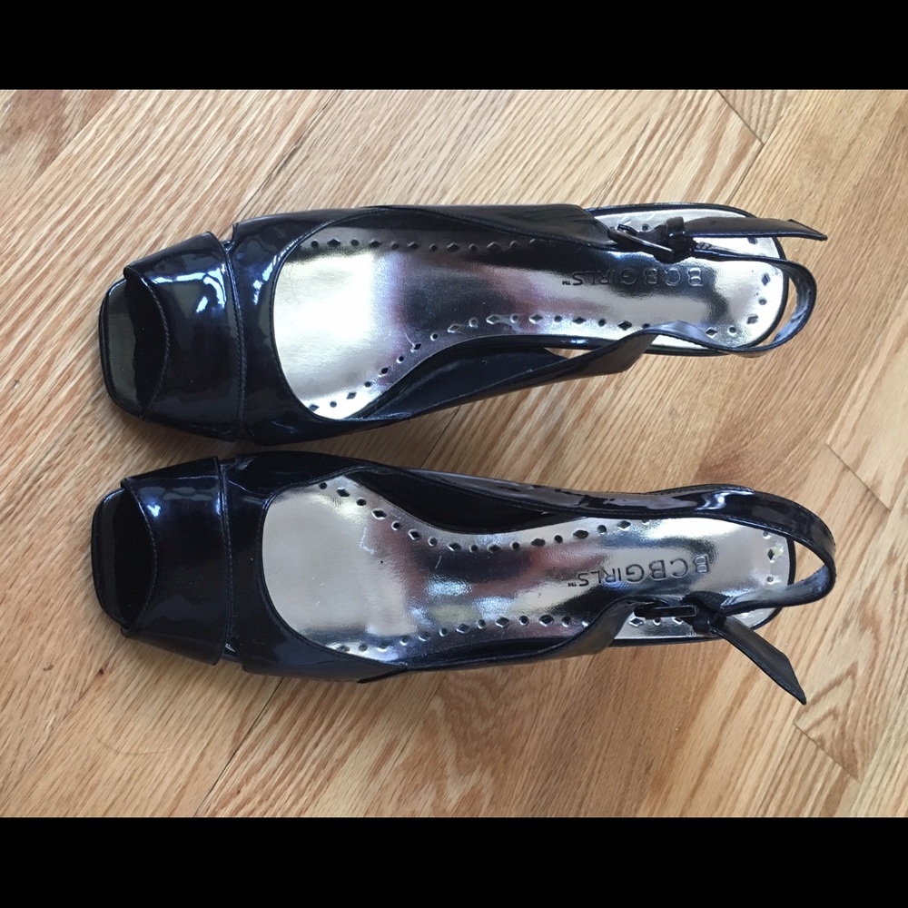 BCBG girls black patent leather peep toe pumps