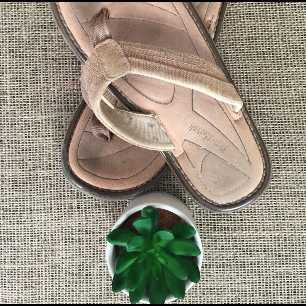 Boys Leather Flip Flops Size 4 1/2