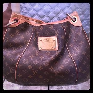 💯 Authentic Louis Vuitton Galliera PM