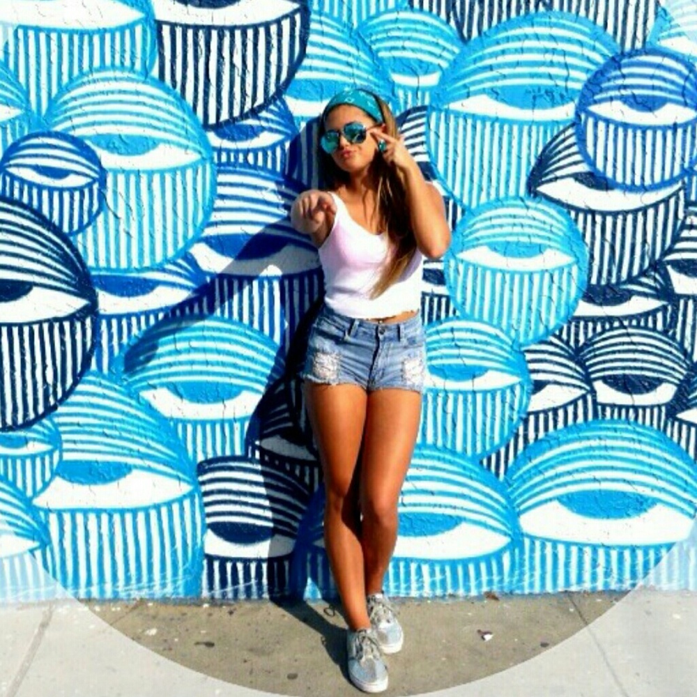 Hi rise acid wash Jean shorts