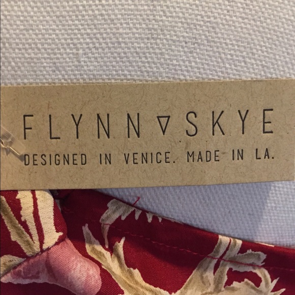 Flynn Skye Off Shoulder Mini Dress Hampton - Picture 8 of 8