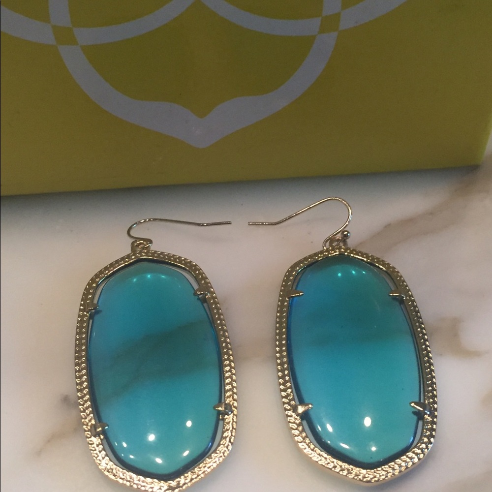 Kendra Scott Danielle Earrings
