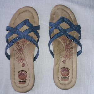 Earth spirit  Blue  sandles  NWOT
