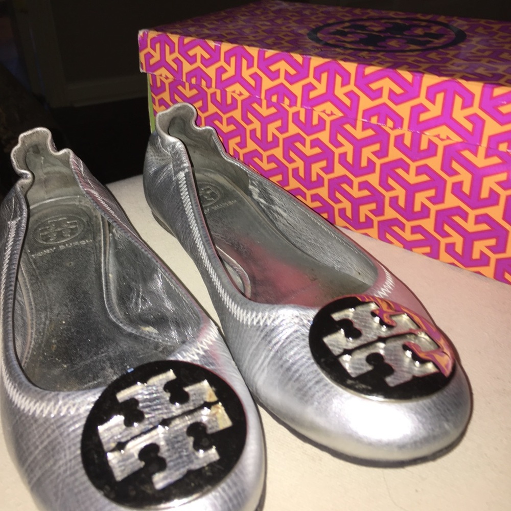 Used Silver Tory Burch flats