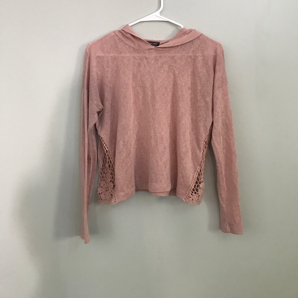 Pink pullover crochet hoodie