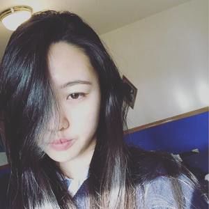 Meet your Posher, Bella