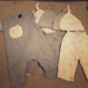 Baby Gap first favorites 7 piece lot NB neutral