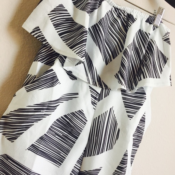 Zebra Print Romper - Picture 4 of 7