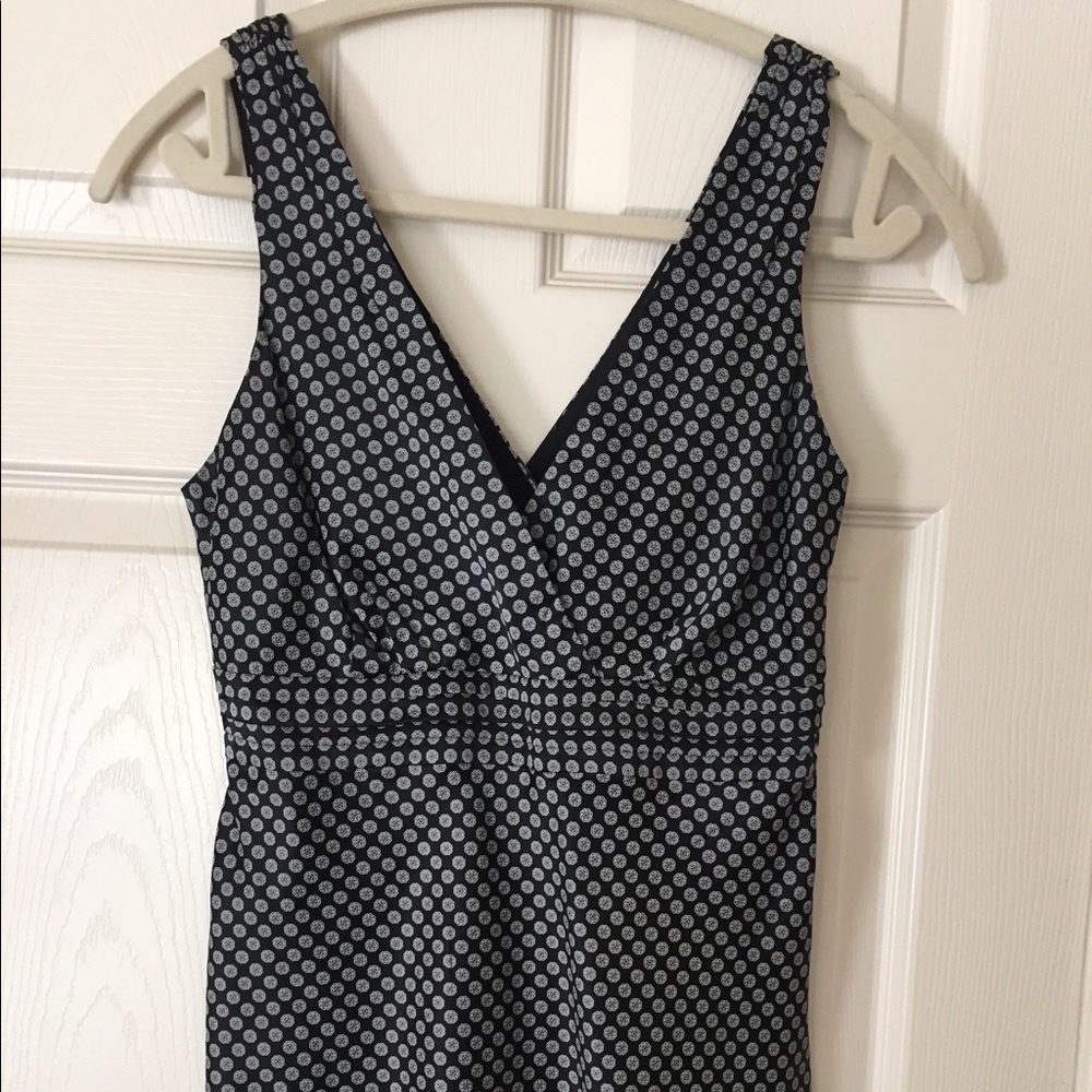 New Silk sleeveless top by INC International, sz 2