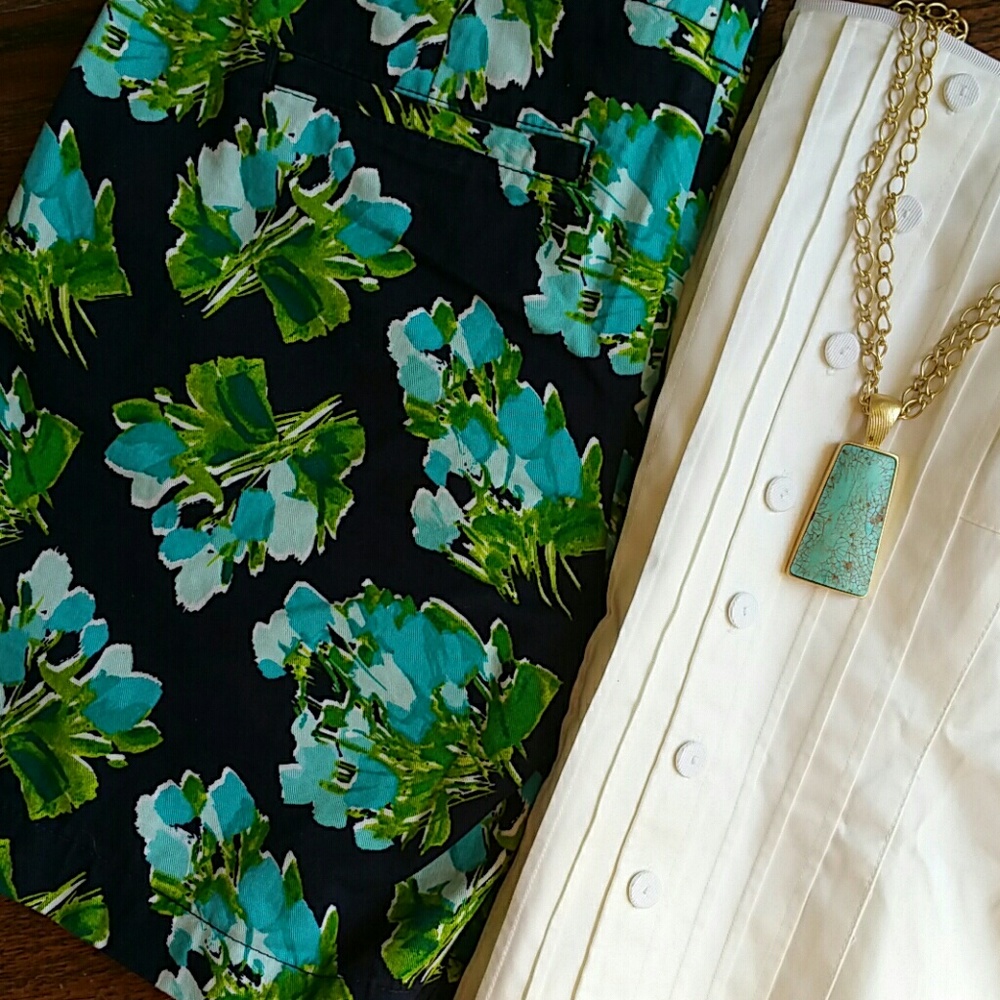 New floral shorts  NWT