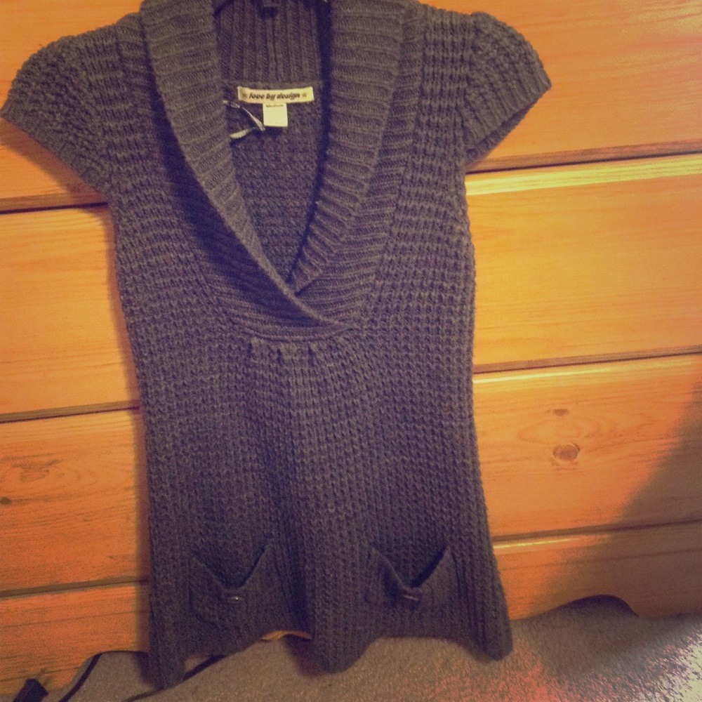 T-Shirt Sweater