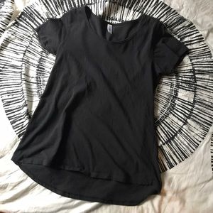 LuLaRoe Classic T - Medium