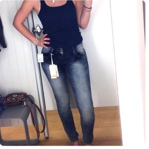 NWOT❗️Ombre Blue Skinny Jeans