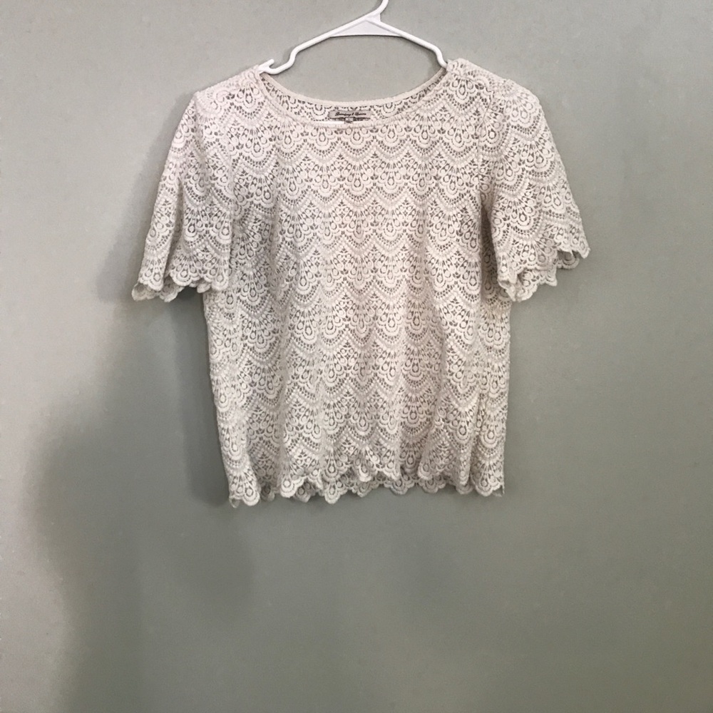 White lace tee