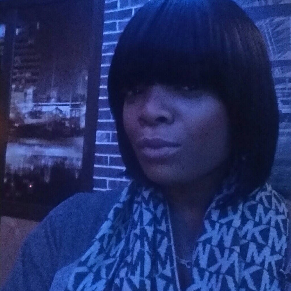 Meet your Posher, Lamera