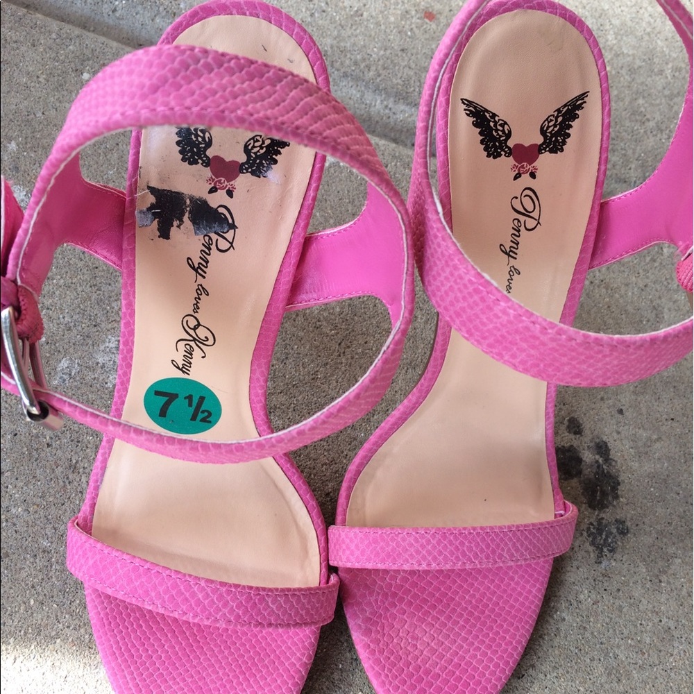 NWT beautiful pink 👠 heels
