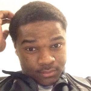 Meet your Posher, Devin