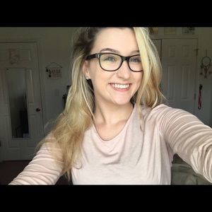 Meet your Posher, Breanna