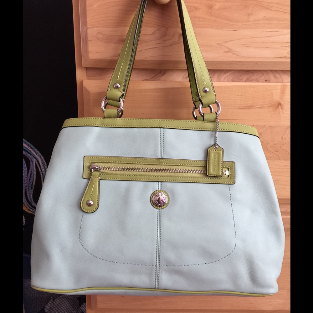 Coach Handbag - Picture 2 of 4