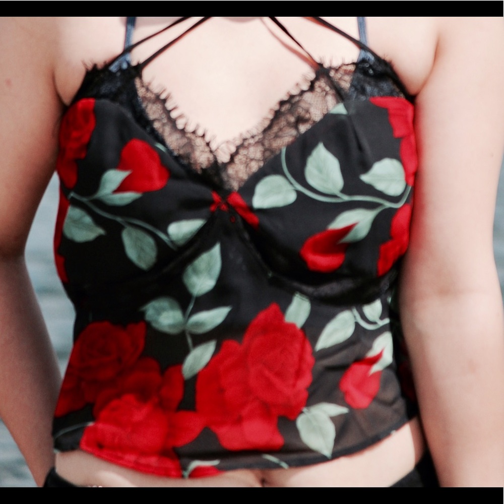 Top - Picture 2 of 3