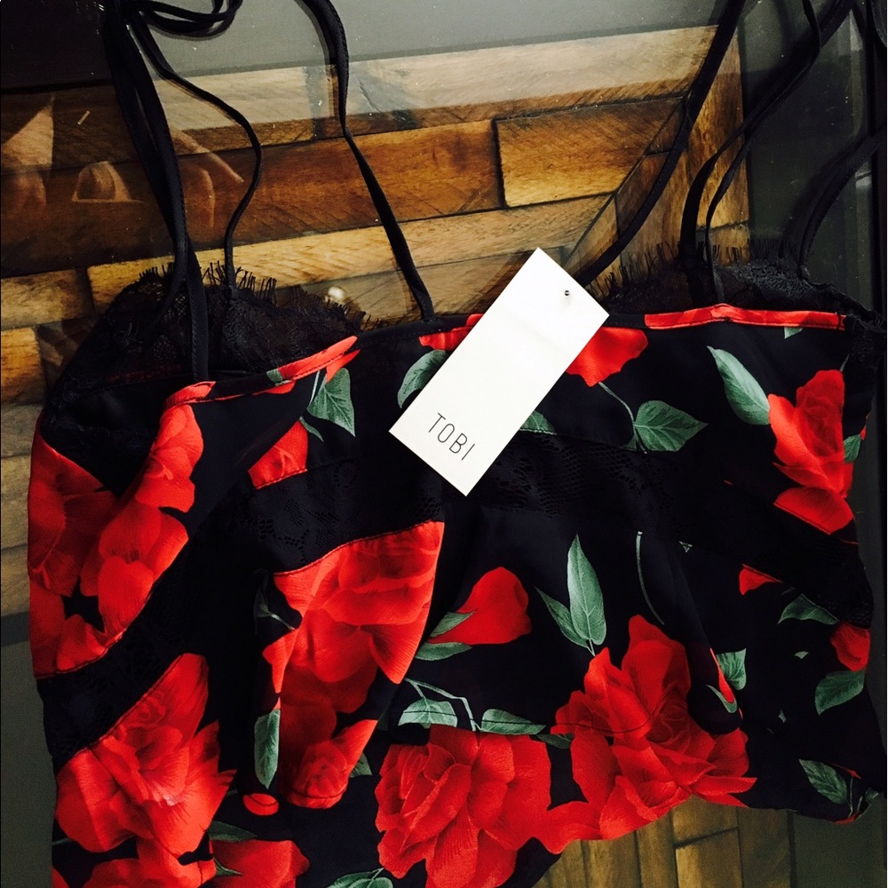 Top - Picture 3 of 3