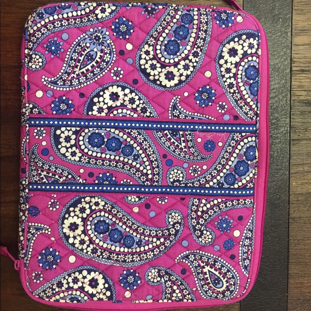 Vera Bradley laptop case. 💻