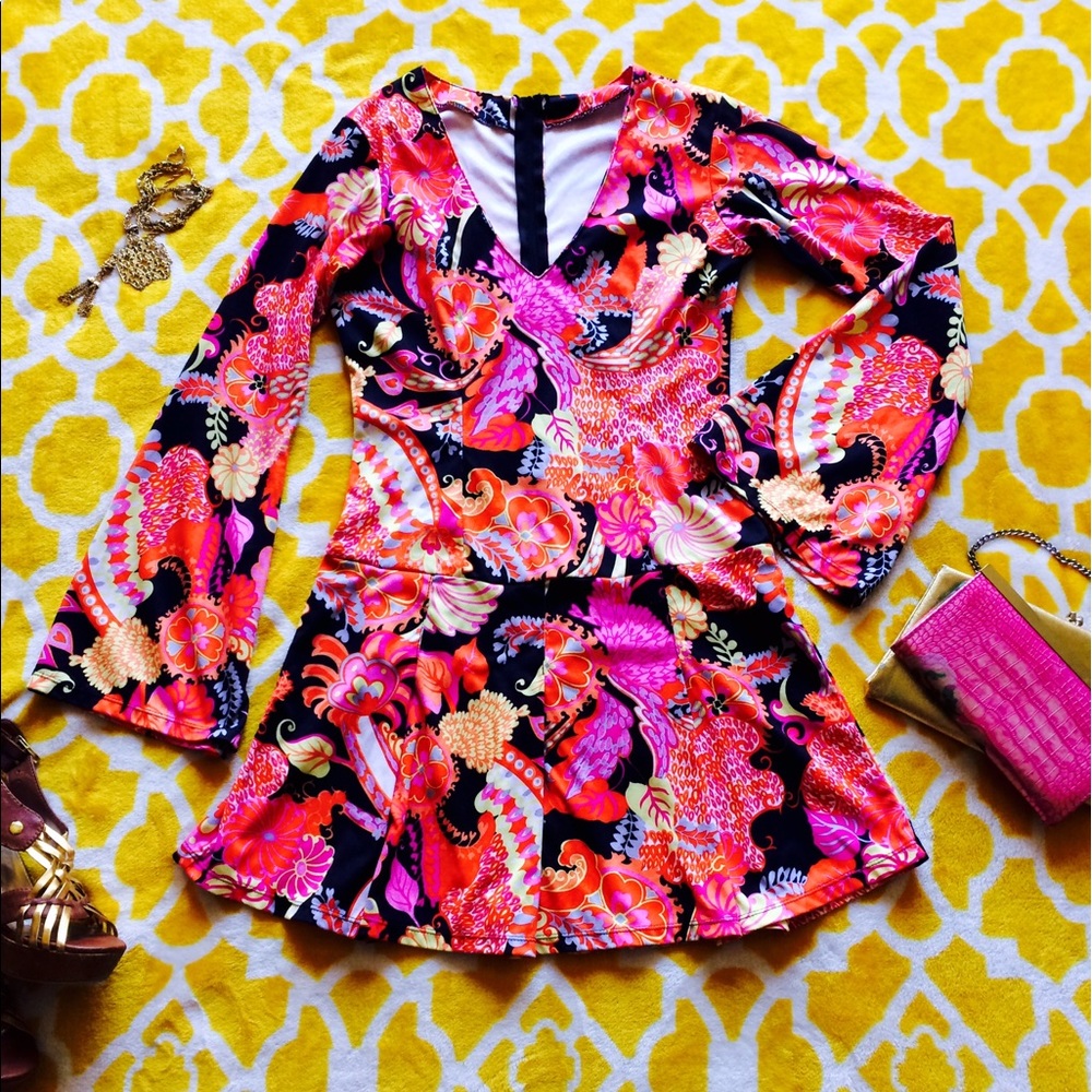 💋 Amazing Bell Sleeve Dress 💋