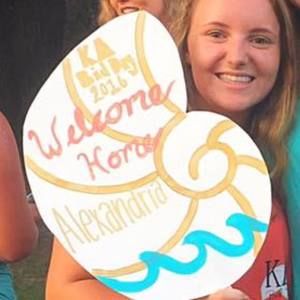 Meet your Posher, Kelly