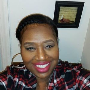 Meet your Posher, Clarissa