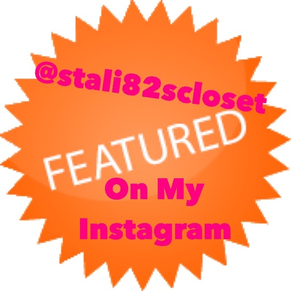 SALE🚨Blue Cotton Button-Down Shirt - Picture 2 of 6