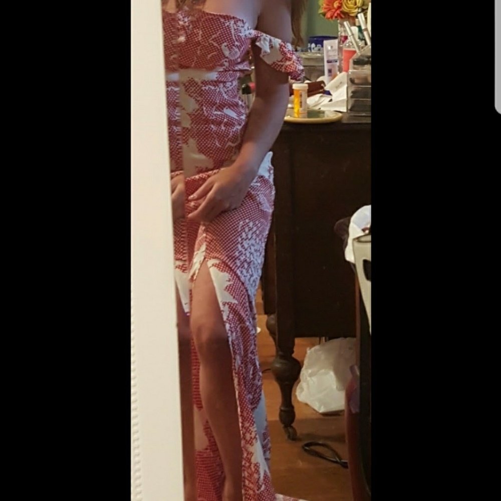 Flynn sky off the shoulder maxi dress size 2 small