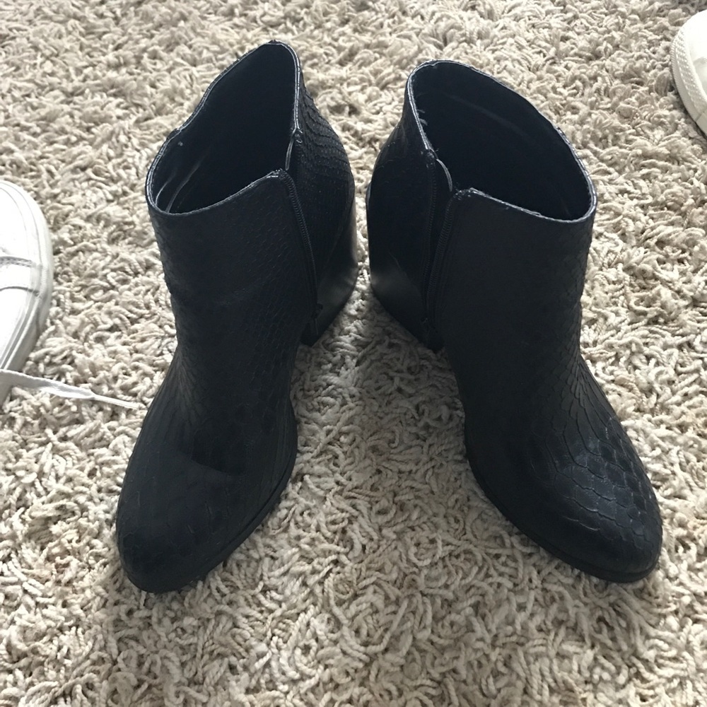 Public Desire - Kendra Black Boots