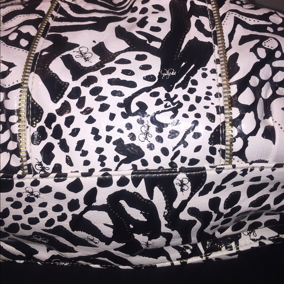 Black/White Print Handbag - Picture 4 of 5