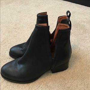 FLASH SALE Jeffery Campbell boots sz 6